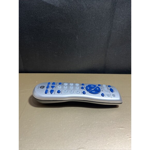 GE UNIVERSAL REMOTE CONTROL RC94930-B 4314 RC94930-H 2643 - Picture 3 of 6